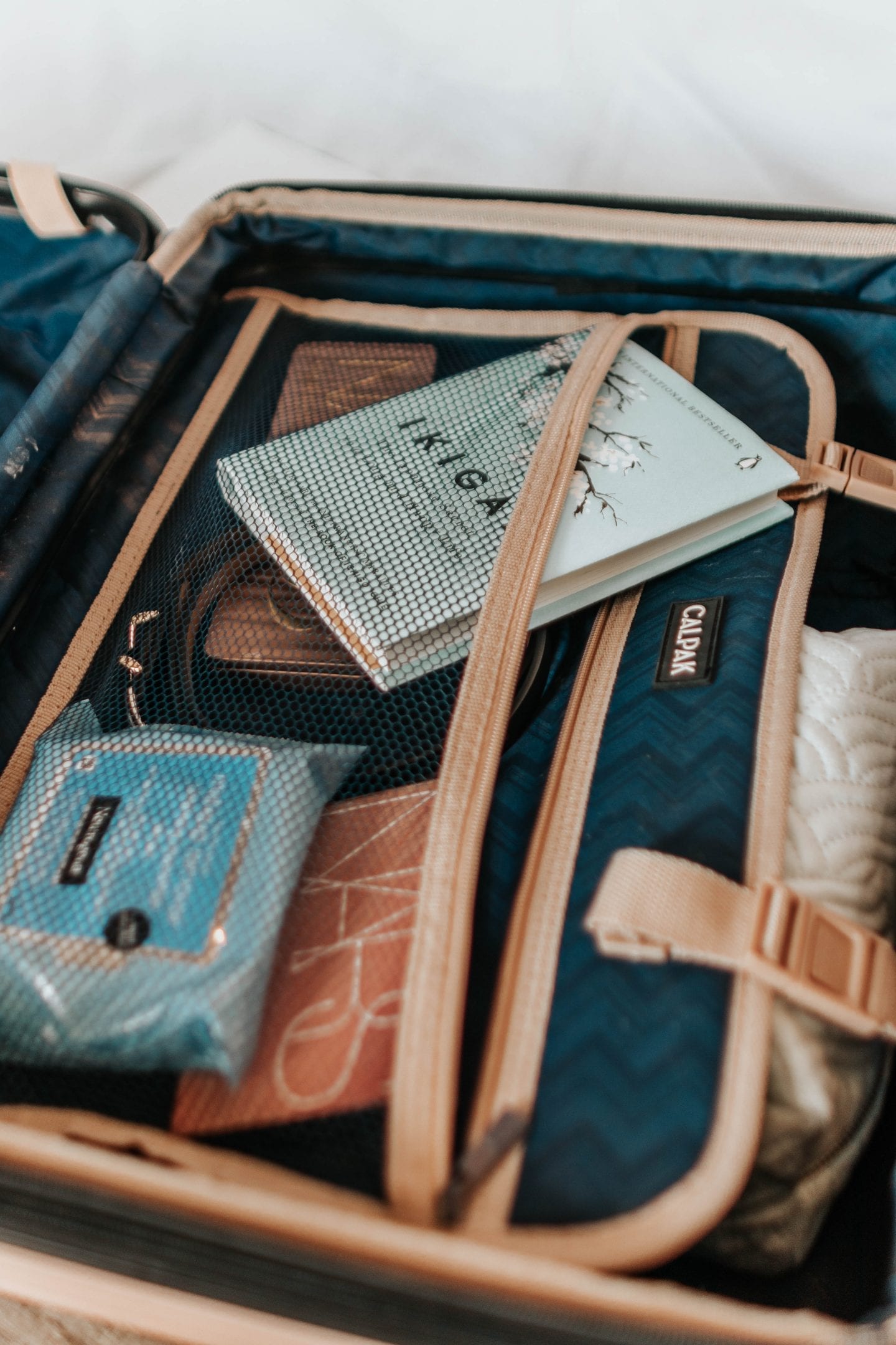 How to Pack a Suitcase - Tips From a Professional Organizer